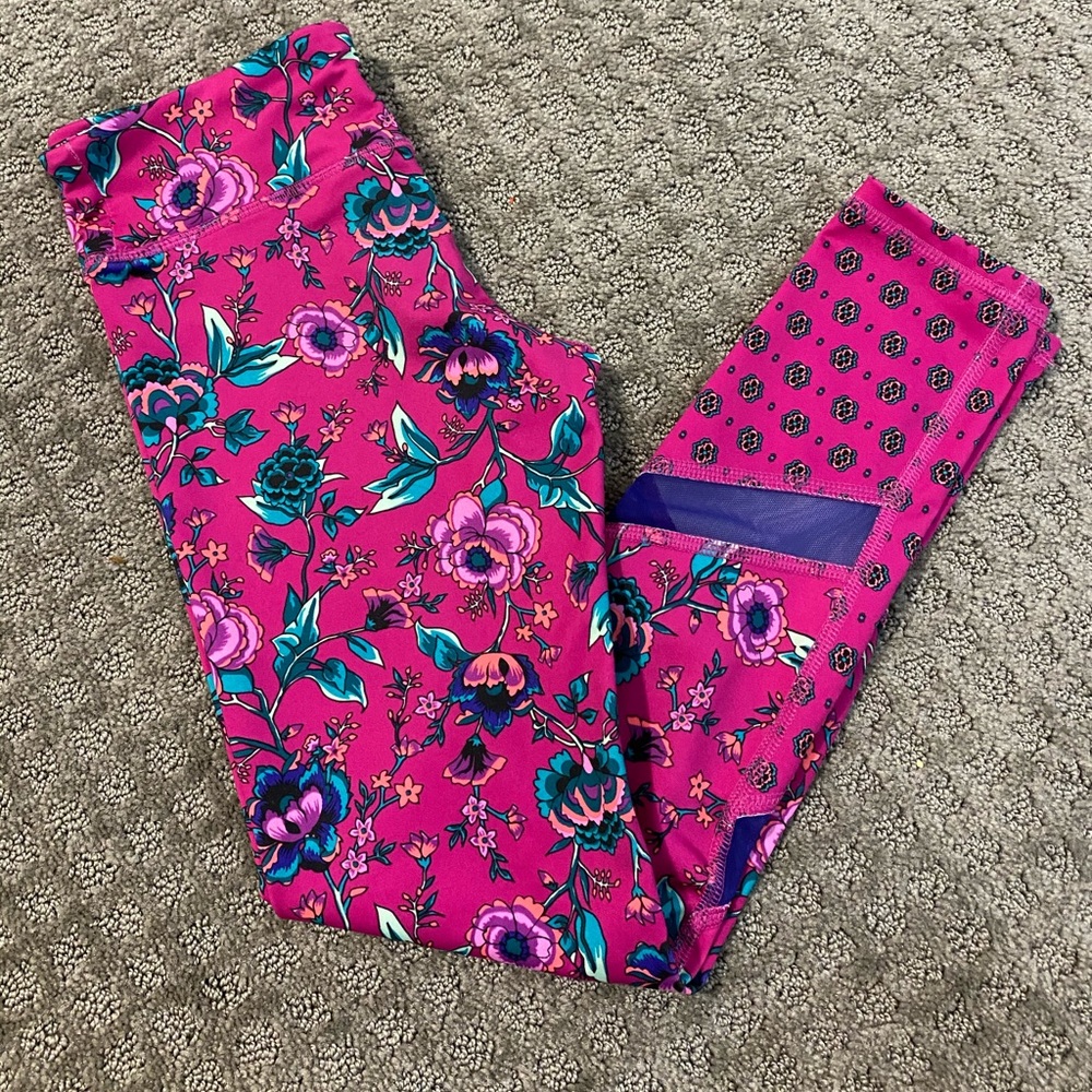 Girls active leggings Size 8. Like NEW